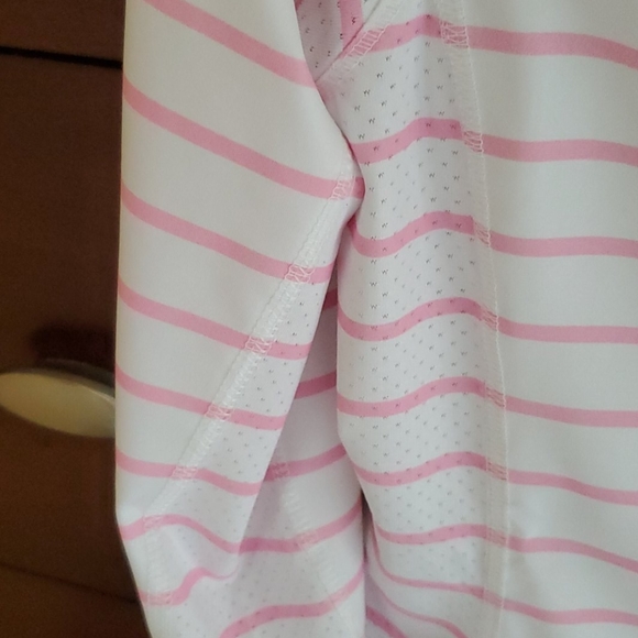 Vineyard Vines Half-Zip Performance Pullover. EUC. - Picture 4 of 5